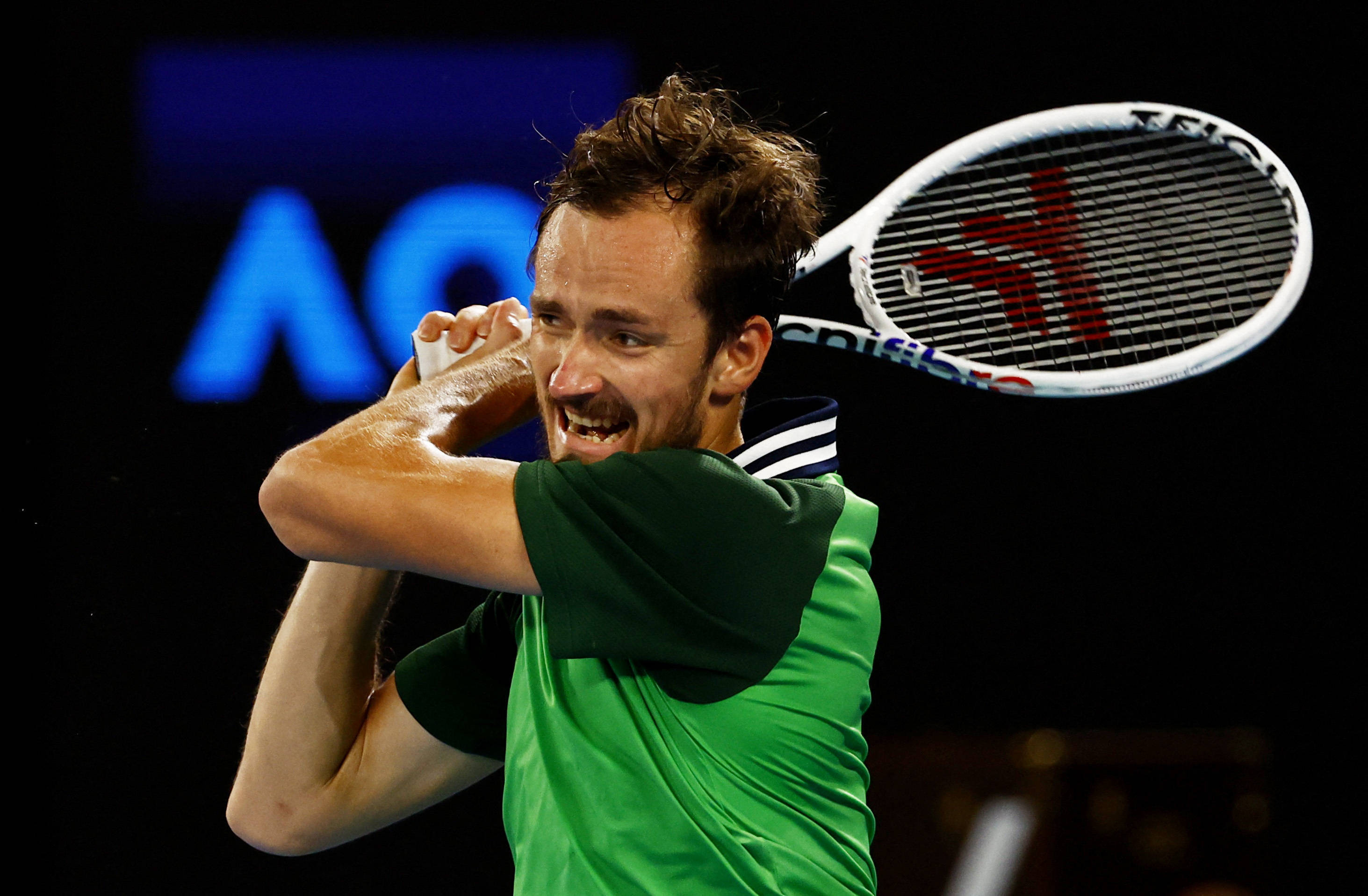 爱游戏娱乐-拉沃尔杯绝杀蒙特卡洛大师赛，梅德韦杰夫统治全场