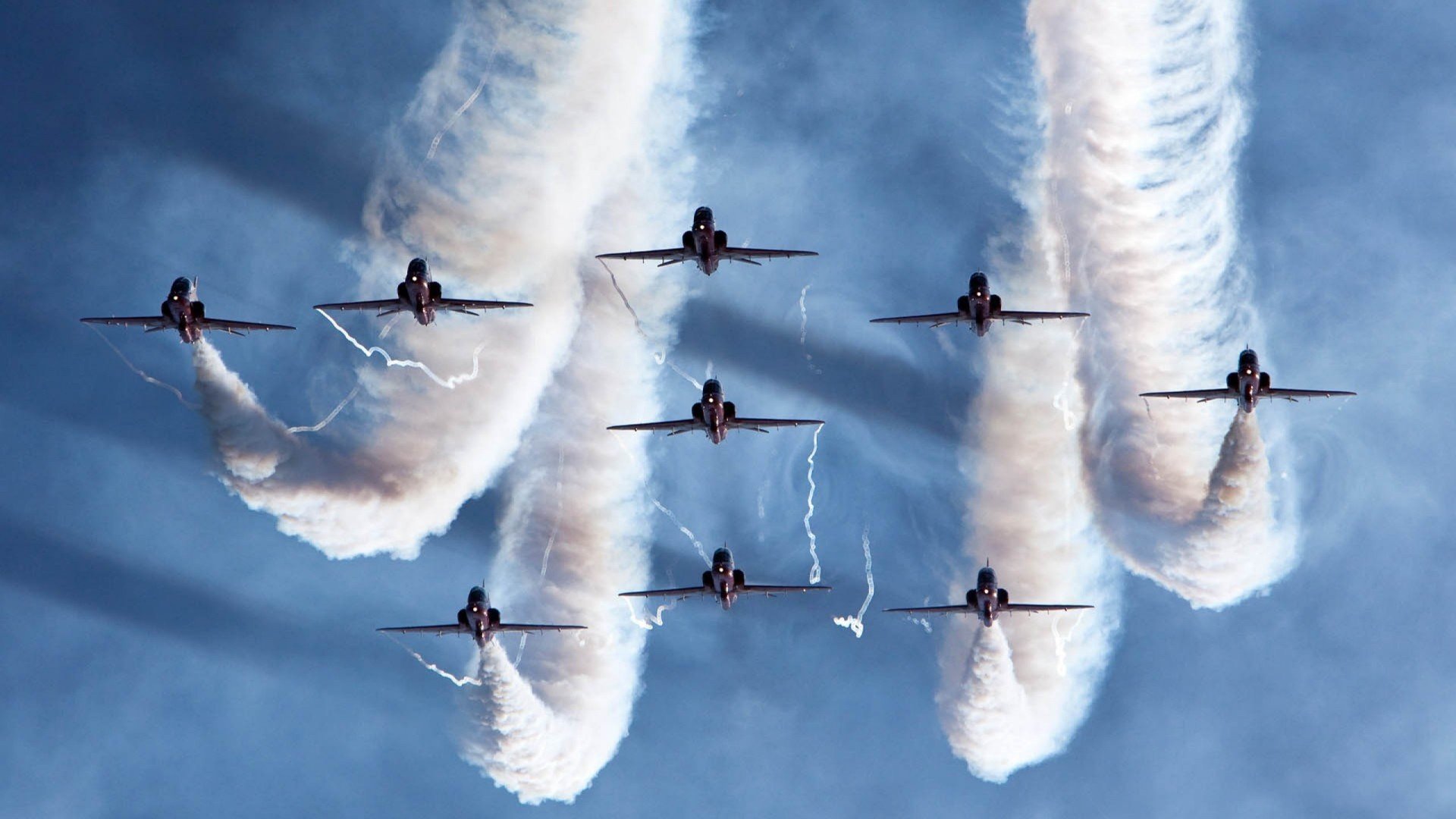 爱游戏入口-1.冰火碰撞，拉沃尔杯的绝地翻盘与联合杯的团队熔炉—辛纳如何点燃两个赛场？